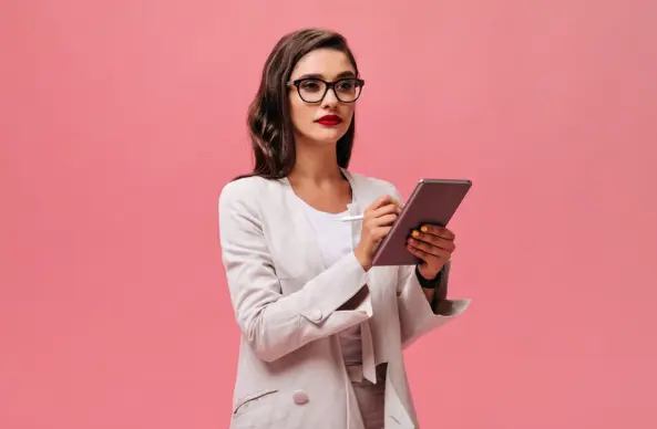 Melhorar a gestão emocional é um processo que envolve a aplicação de diversas técnicas e práticas. | Foto: Freepik.